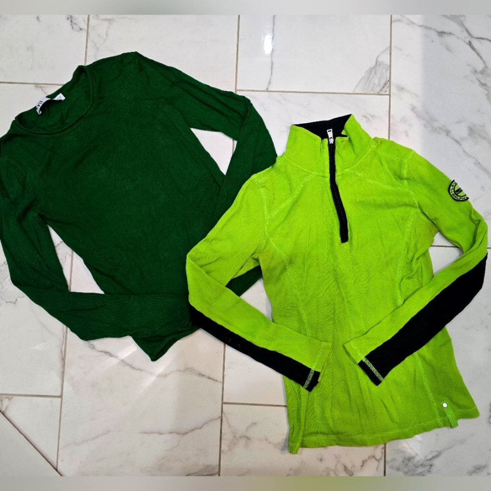 Set of 2 green long sleeves 💚